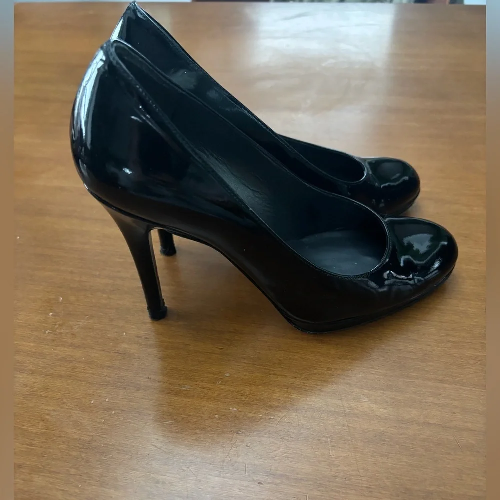 Stuart Weitzman Glossy Black Heels Size 6 - Picture 5 of 15